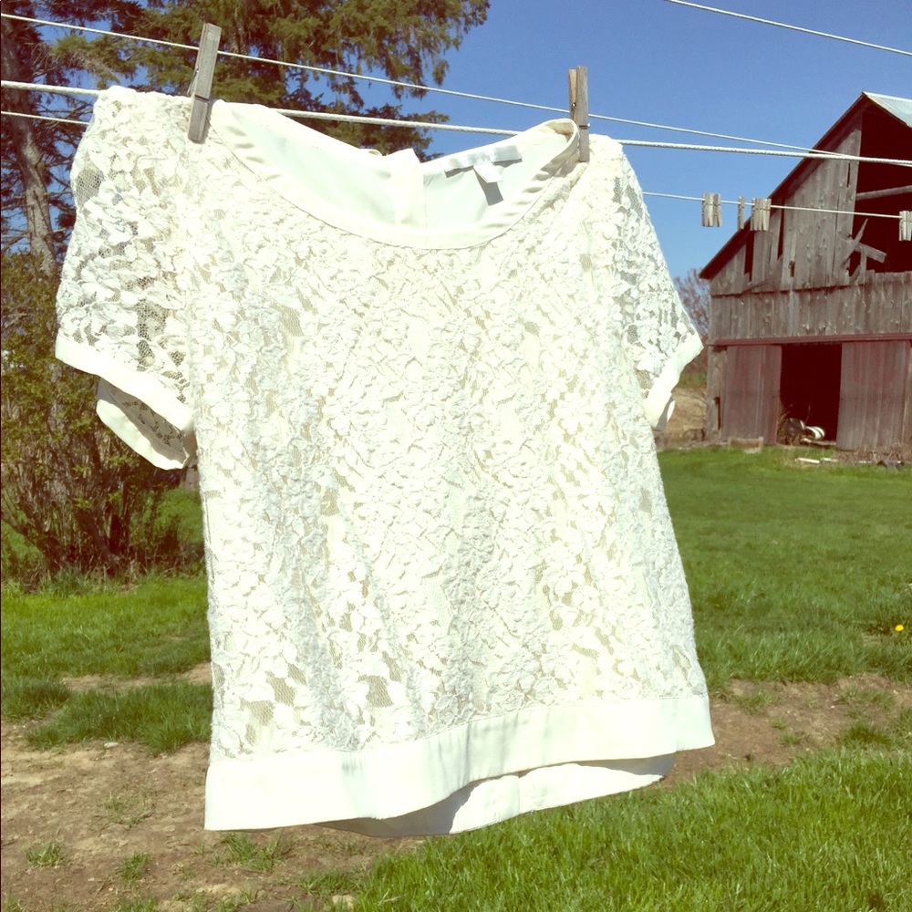 White/ cream lace tie back crop top